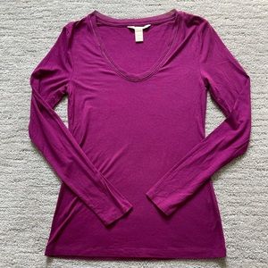 Never wore- 
Banana Republic long sleeve scoop neck, XS NWOT
